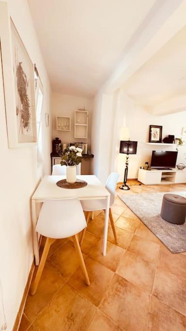 Kuenstler Ferienwohnung Am Weilburger Schloss, Marktplatz 9 מראה חיצוני תמונה