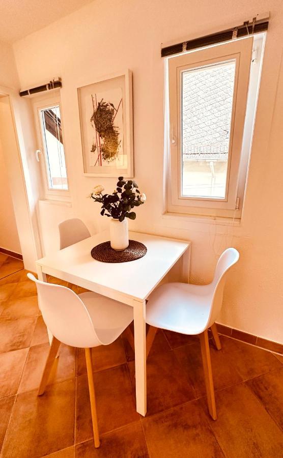 Kuenstler Ferienwohnung Am Weilburger Schloss, Marktplatz 9 מראה חיצוני תמונה